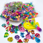 Rainbow Loom - Trousse de bracelet à breloques Loomi Pals - Fée-Nos objets de collection Loomi-Pals disposent d'un sac refermable qui vous permet de ranger tous vos outils de fabrication de bracelets lorsque vous êtes en déplacement