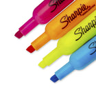 Sharpie – Surligneurs Accent de genre réservoir, pointe biseautée, couleurs variées, paquet de 4-Surligneurs genre réservoir de longue durée