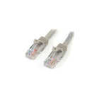 StarTech  Câble de raccordement anti-accrochage 45PATCH6GR de catégorie 5e, 6 pi, gris-Deux connecteurs RJ-45 mâles assurent une connectivité transparente